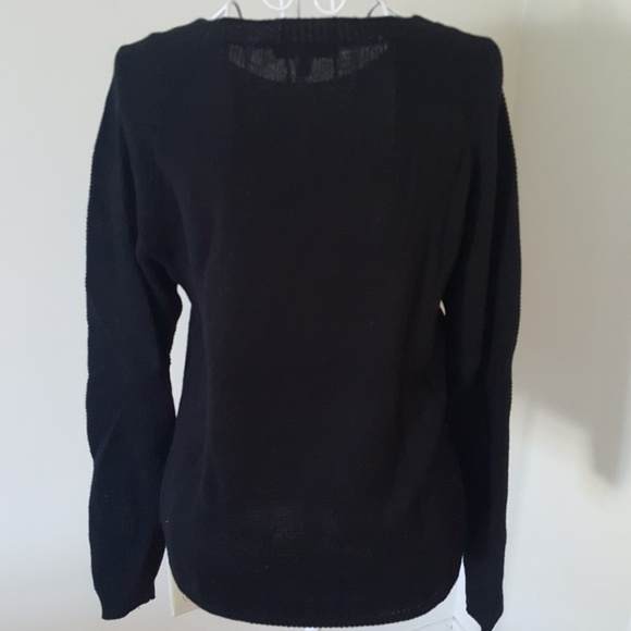 Sweater - Picture 2 of 4